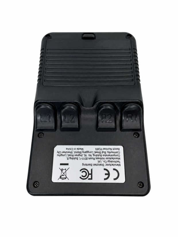 Přenosná retro herní konzole R36S Black – kapesní herní konzole s IPS displejem 3,5", 128 GB, 30 000 her